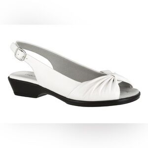 Women's Easy Street Fantasia Sandals